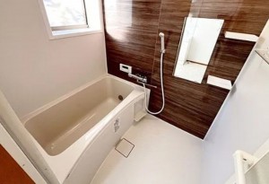 川西市けやき坂、中古一戸建ての風呂画像です