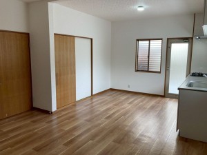 川西市けやき坂、中古一戸建ての居間画像です