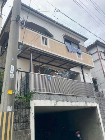 川西市萩原、中古一戸建ての外観画像です