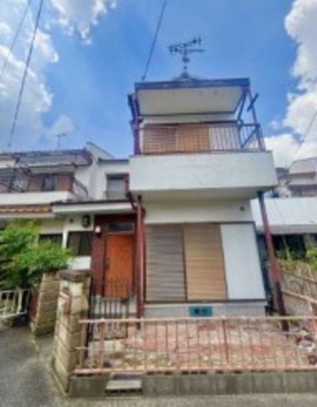 川西市東畦野、中古一戸建ての外観画像です
