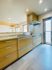 川西市丸山台、中古一戸建てのキッチン画像です