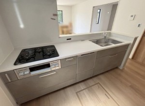 川西市東畦野、新築一戸建てのキッチン画像です