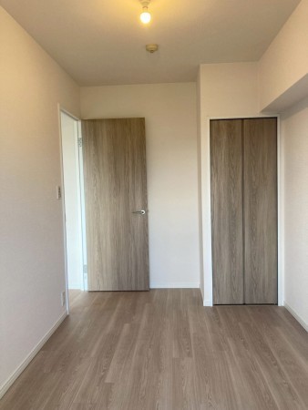 川西市丸山台、マンションの寝室画像です