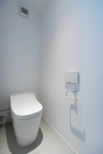 川西市錦松台、中古一戸建てのトイレ画像です