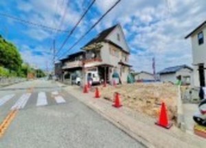 川西市霞ケ丘、土地の画像です