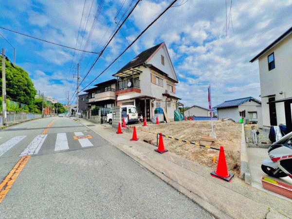 川西市霞ケ丘、土地の外観画像です