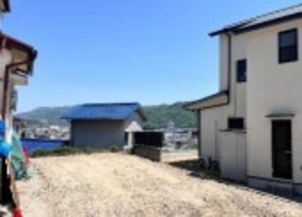 川西市霞ケ丘、土地の画像です
