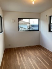 川西市大和、中古一戸建ての子ども部屋画像です