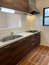 川西市大和、中古一戸建てのキッチン画像です