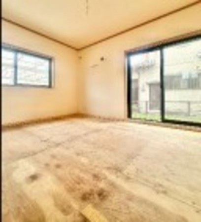 川西市大和、中古一戸建ての居間画像です