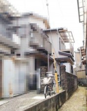 川西市南花屋敷、中古一戸建ての外観画像です