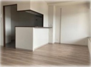 川西市久代、マンションの画像です