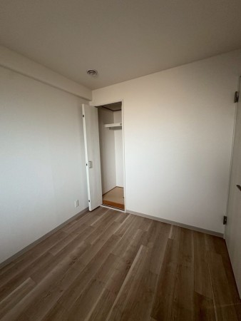 川西市久代、マンションの寝室画像です