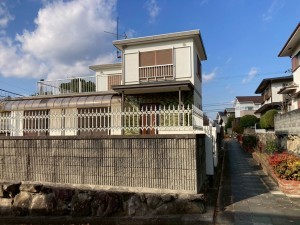 川西市水明台、中古一戸建ての外観画像です