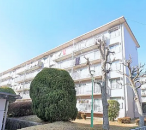 川西市清和台、マンションの画像です