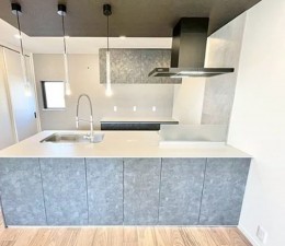 川西市美園町、中古一戸建てのキッチン画像です