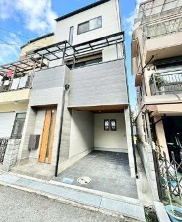 川西市美園町、中古一戸建ての外観画像です