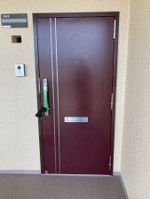 川西市清和台、マンションの玄関画像です