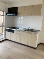 川西市清和台、マンションのキッチン画像です