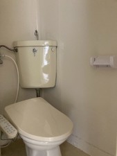 川西市清和台、マンションのトイレ画像です
