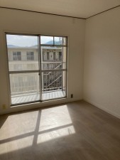 川西市清和台、マンションの内装画像です