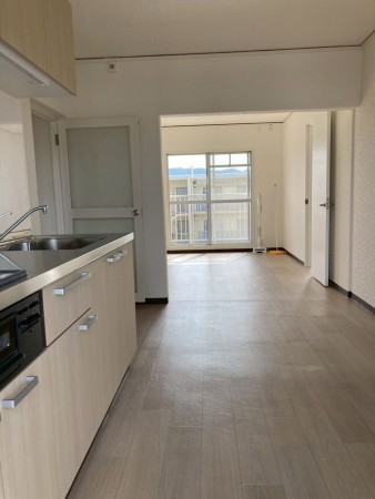 川西市清和台、マンションの内装画像です