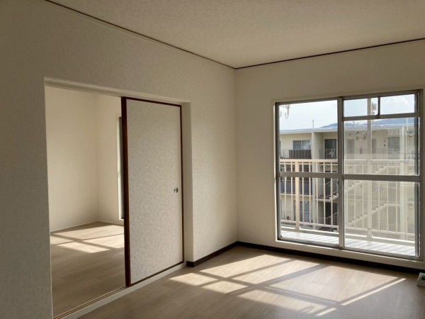 川西市清和台、マンションの内装画像です