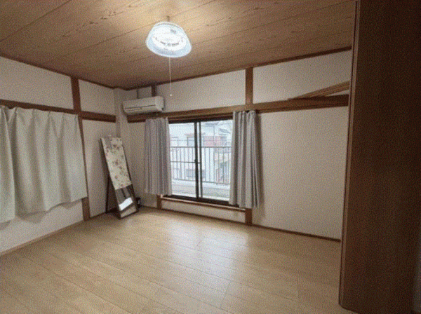 川西市西畦野、中古一戸建ての寝室画像です