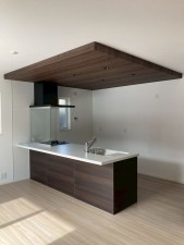 川西市向陽台、新築一戸建てのキッチン画像です