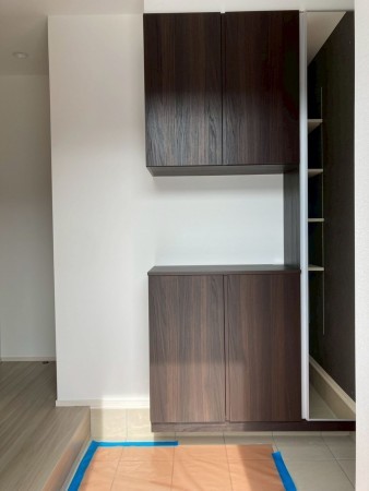 川西市向陽台、新築一戸建ての玄関画像です