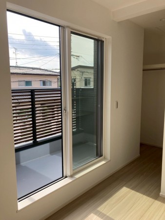 川西市向陽台、新築一戸建てのバルコニー画像です
