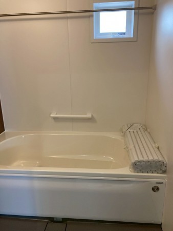 川西市向陽台、新築一戸建ての風呂画像です