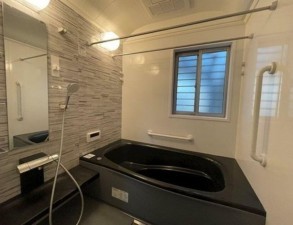 川西市けやき坂、中古一戸建ての風呂画像です