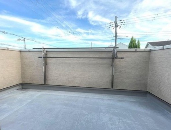 川西市けやき坂、中古一戸建てのバルコニー画像です