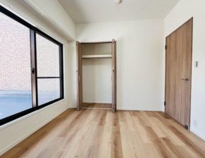 川西市平野、マンションの内装画像です