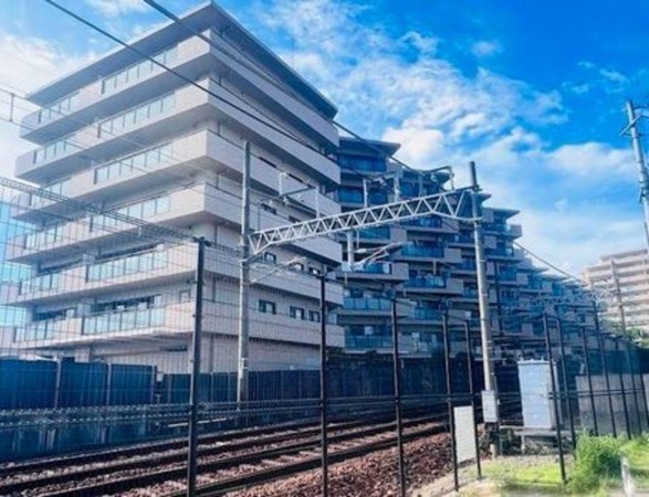川西市平野、マンションの画像です