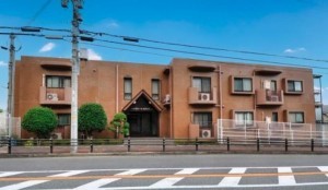 川西市花屋敷、マンションの外観画像です