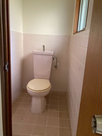 川西市新田、マンションのトイレ画像です