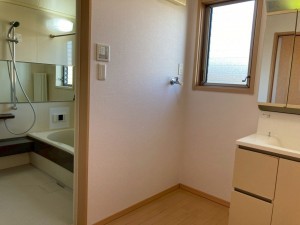 川西市南野坂、中古一戸建ての画像です