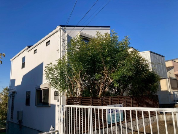 川西市南野坂、中古一戸建ての外観画像です