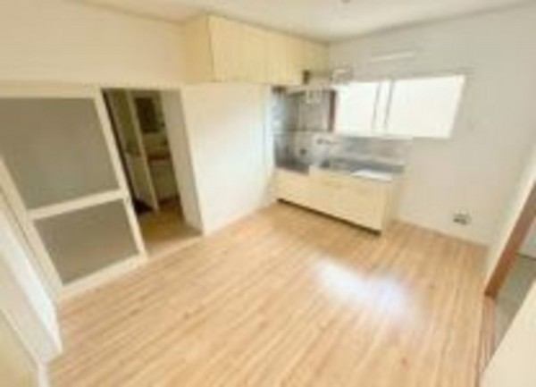 川西市清和台、マンションの内装画像です