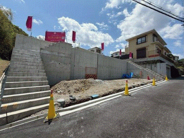 川西市松が丘町、土地の画像です