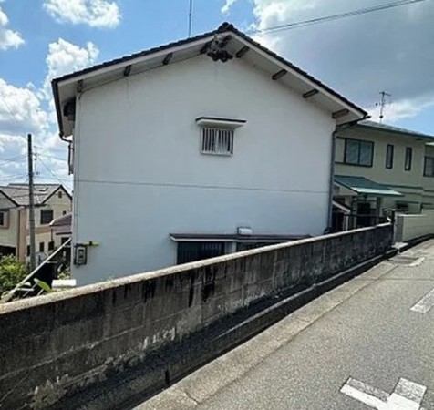 川西市久代、中古一戸建ての外観画像です