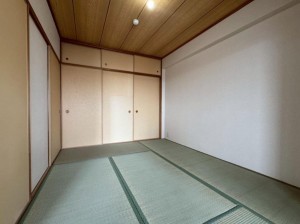 川西市寺畑、マンションの画像です