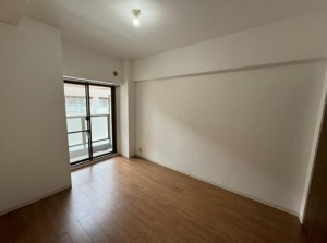 川西市寺畑、マンションの画像です