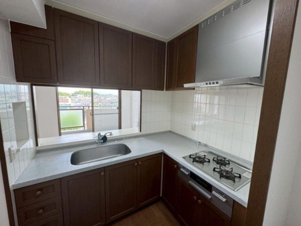 川西市寺畑、マンションの画像です