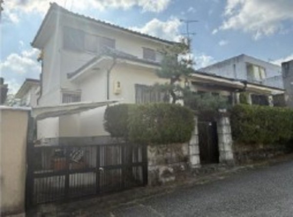 川西市湯山台、中古一戸建ての画像です