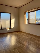 川西市新田、中古一戸建ての居間画像です