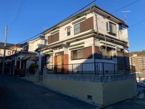 川西市新田、中古一戸建ての外観画像です