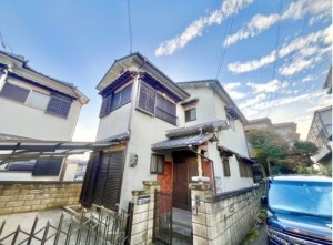 川西市下財町、中古一戸建ての画像です